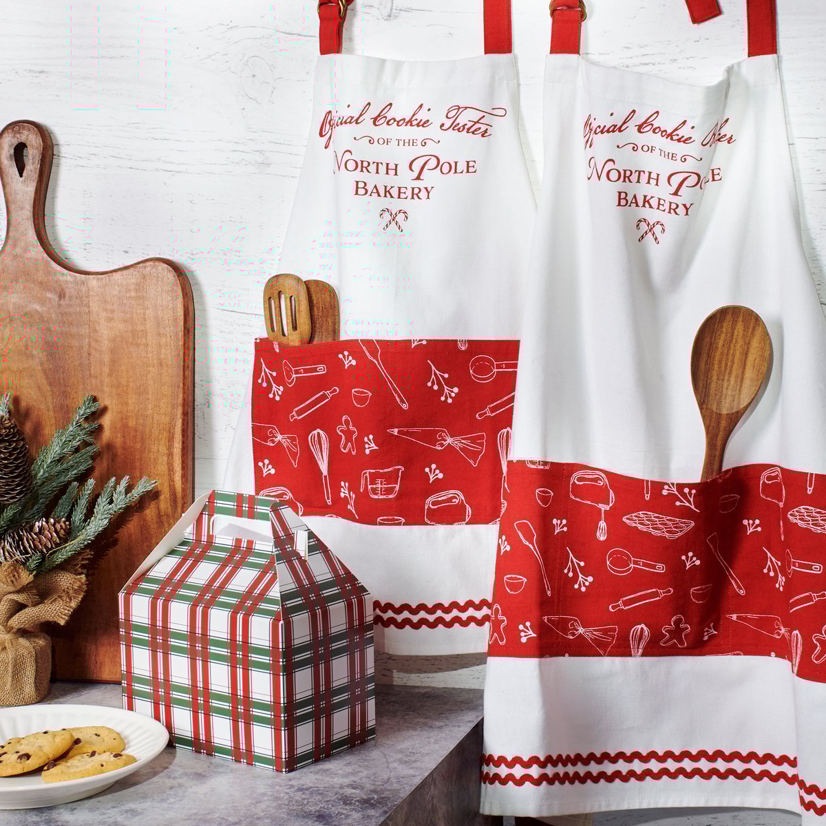 North Pole Bakery Family Apron Set