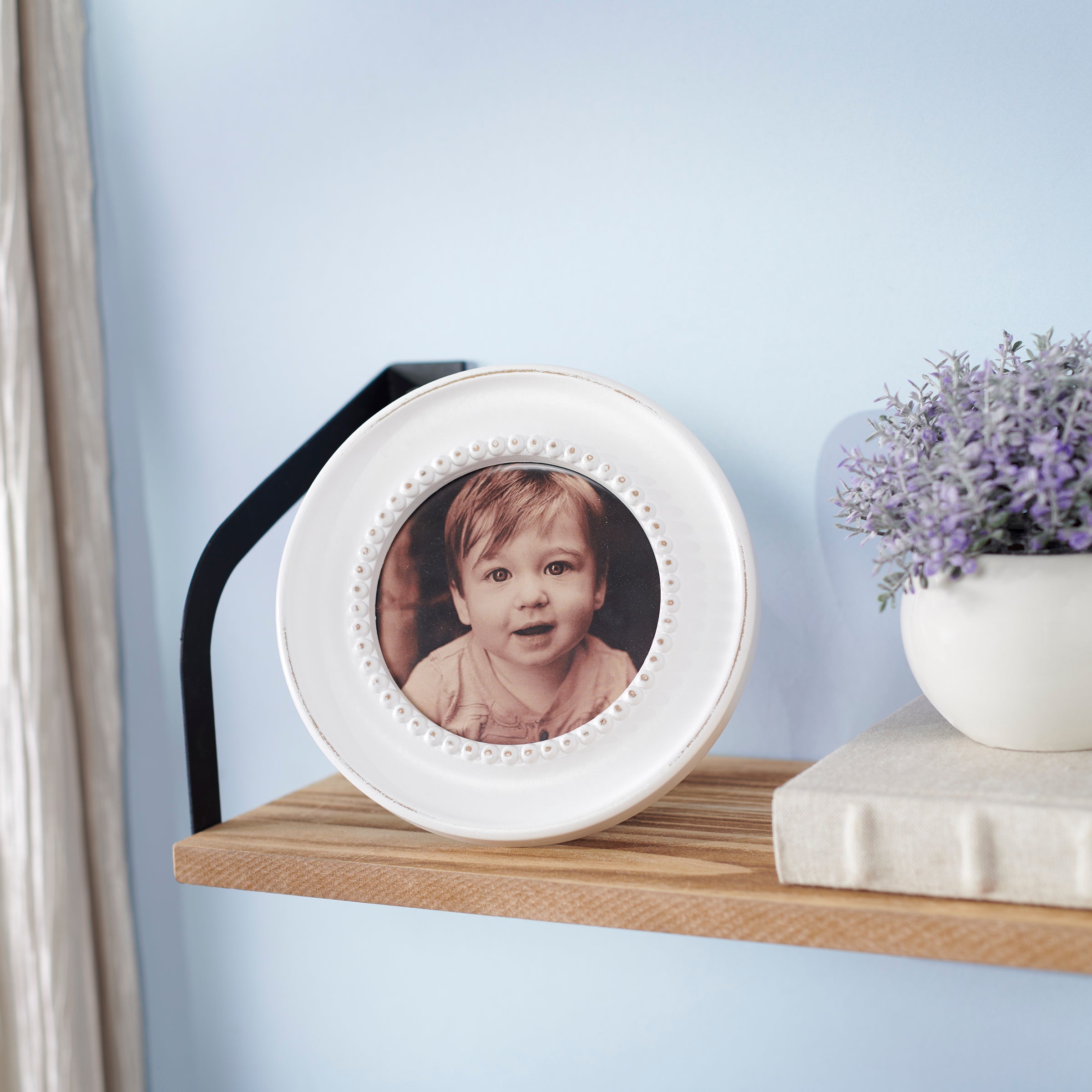 Round Beaded Frame