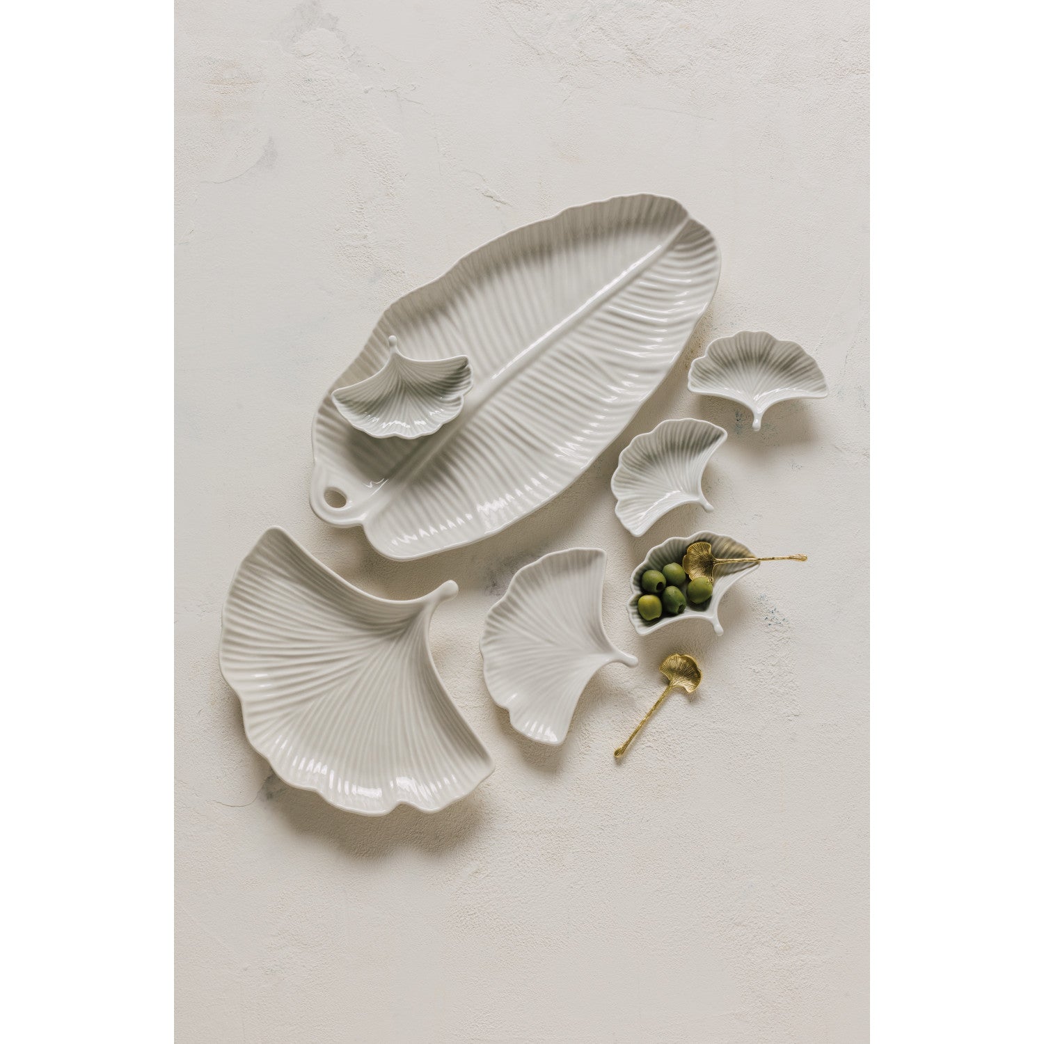 Leaflet Serving Platter 15"