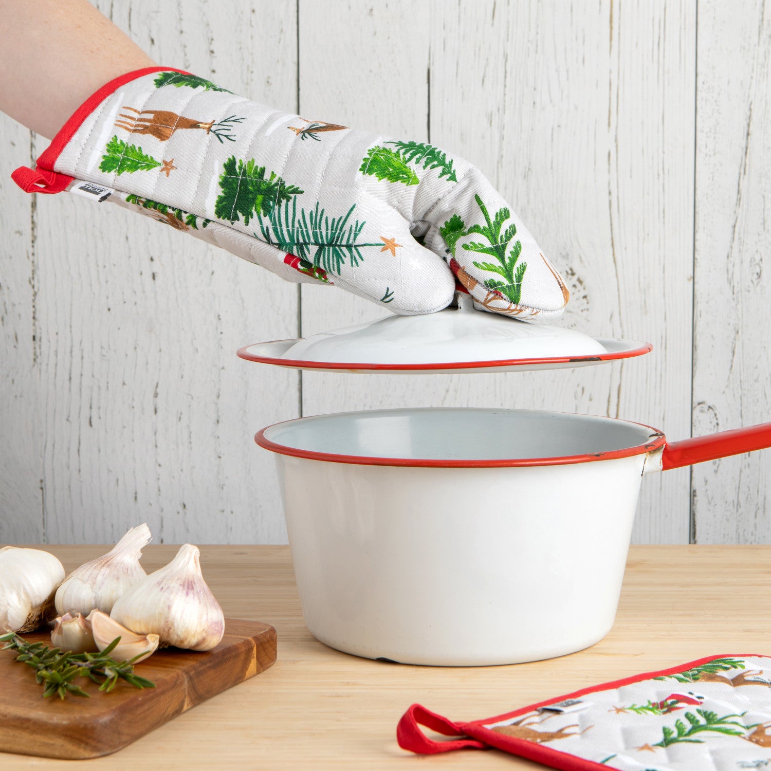 Santa's Reindeer - Oven Mitt