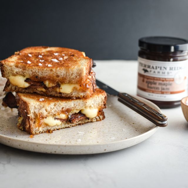 Apple Maple Bacon Jam - 5.3oz